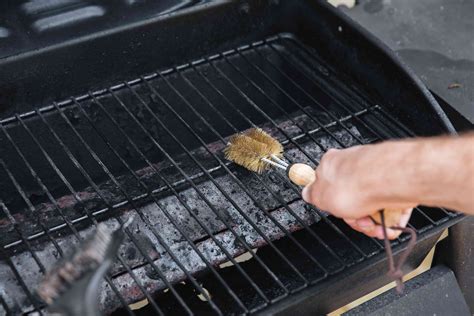 Say Goodbye to Scrubbing and Hello to Easy Cleaning with the Ember Magic Grill Brush
